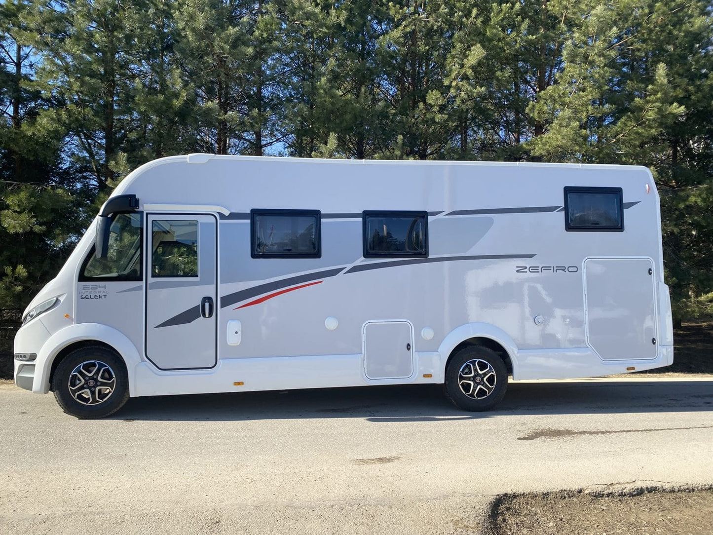 Kamper – Zefiro 284 INTEGRAL